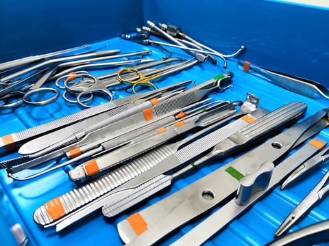 Osteotomo Lambotte Curvo 1.3 cm 24.5 cm de longitud H.P.